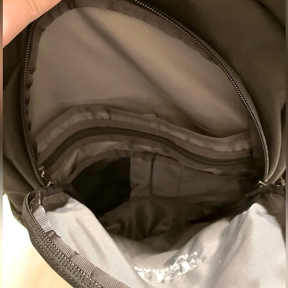 The North Face black laptop backpack, cast & crew gift from “Pose” Season 3 -NWT - Picture 6 of 11